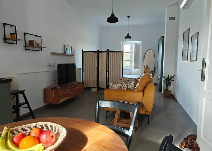 Quarto em Acomodações Particulares Charming Character In Village Core Żebbuġ